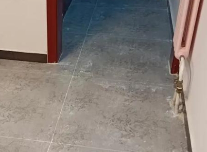 阿荣瓷砖空鼓维修公司分享下阿荣地砖空鼓了怎么办